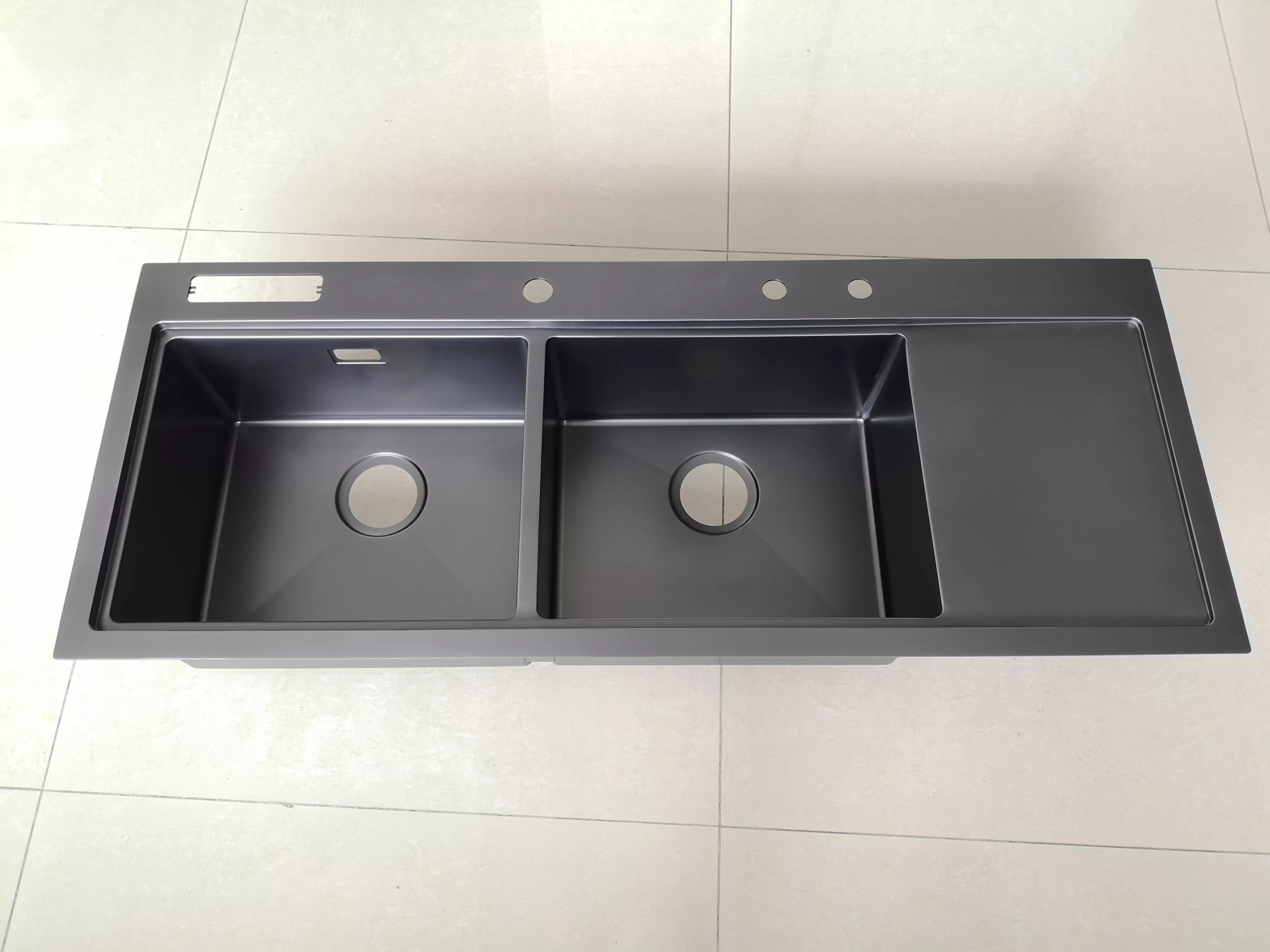 Undermount Installation Type Brushed Surface Treatment Handmade 304 Stainless Steel Kitchen Sink with Drainboard